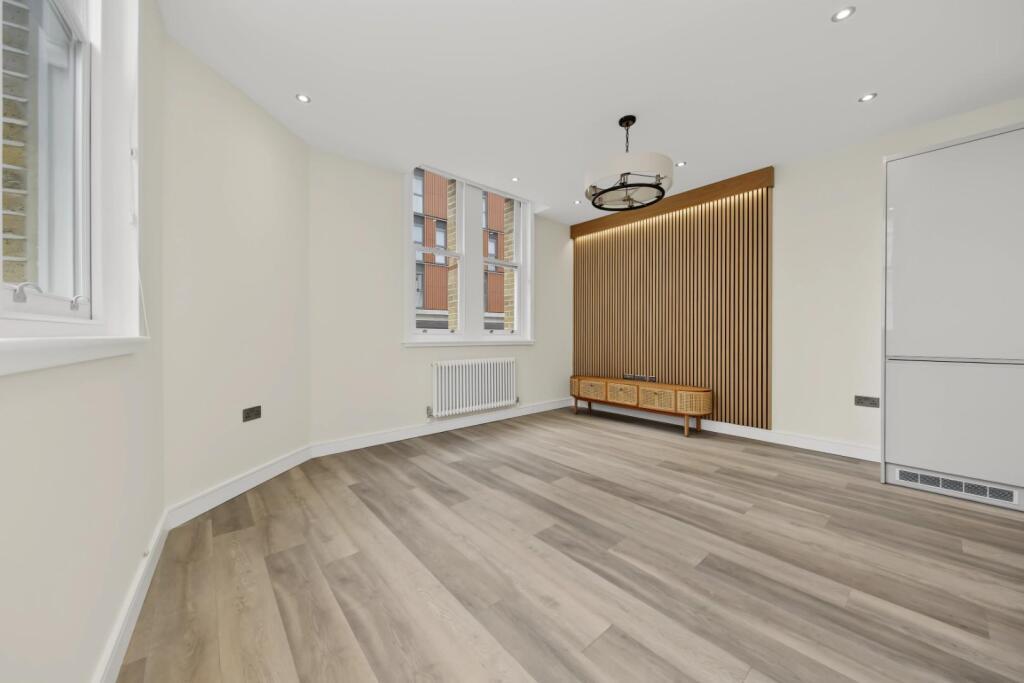 Flat Dalston Lane in Greater London