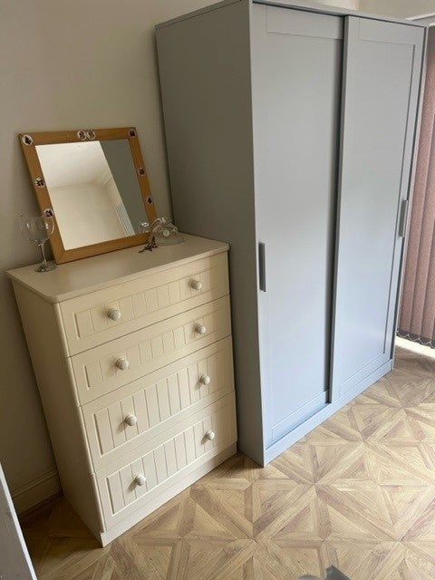 Room Malden Road in Greater London