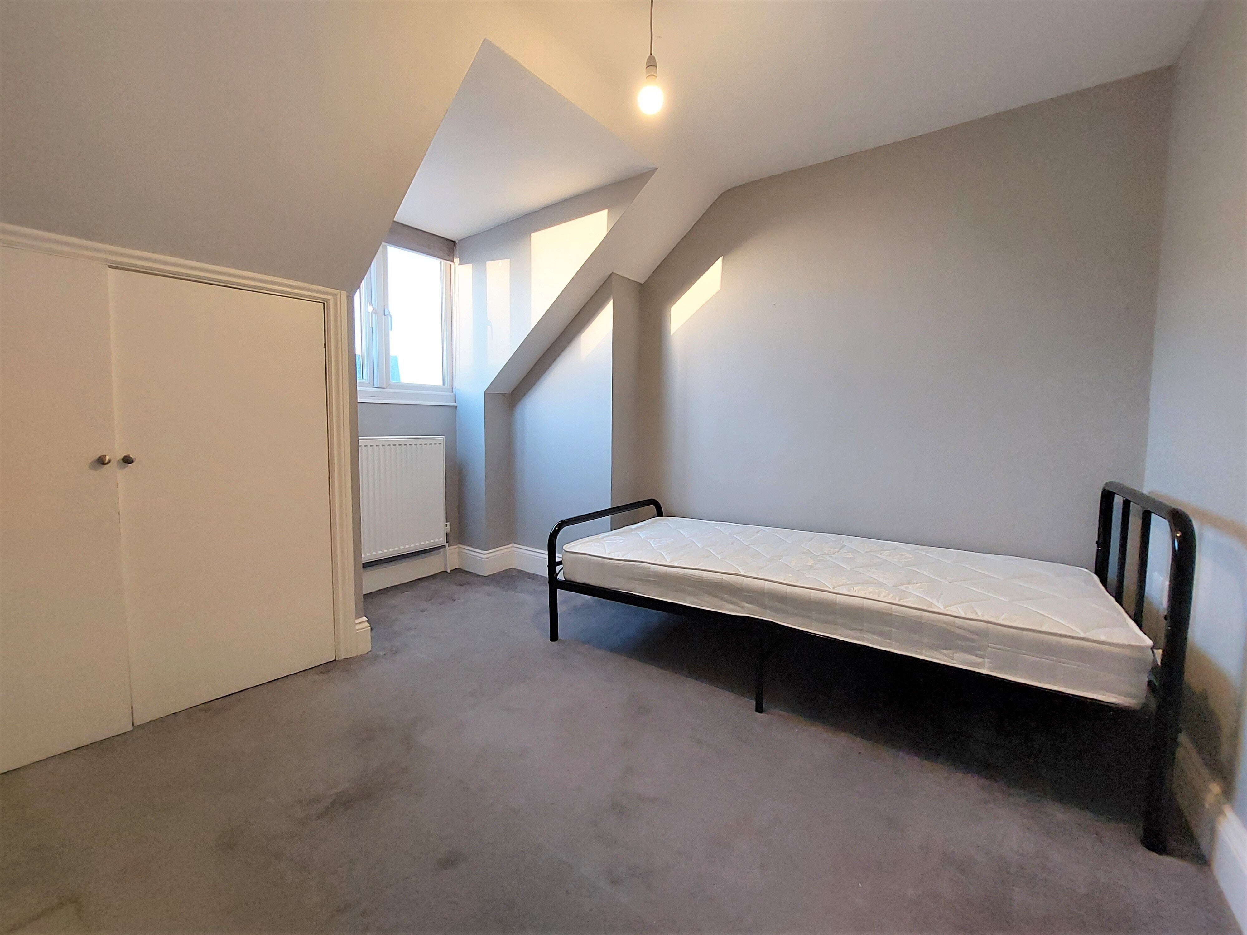 Room Stocker Road in Arun