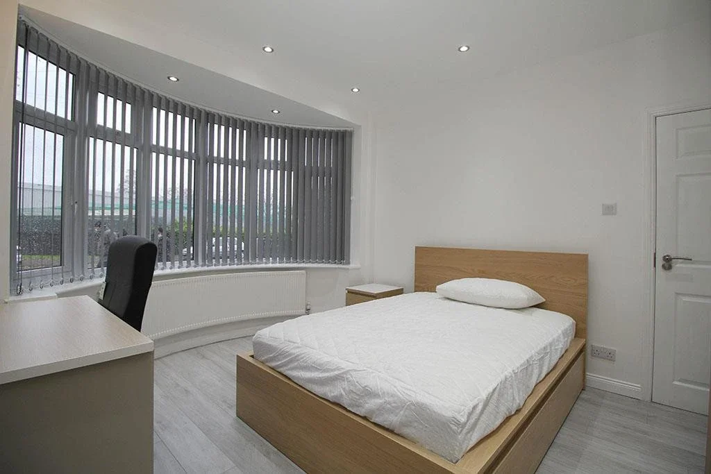 Room Byron Street Extension in Charnwood