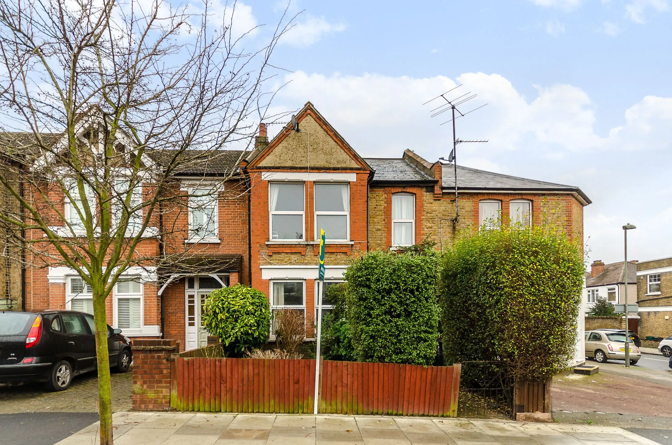 Flat Birkbeck Road in Greater London