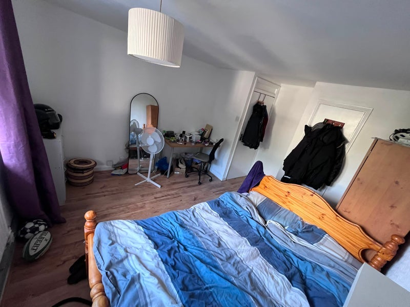 Room Approach Road in Greater London