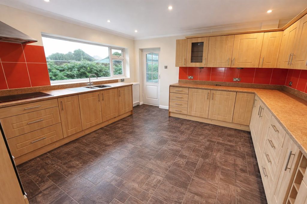 House Marine Parade East in Lee-on-the-Solent