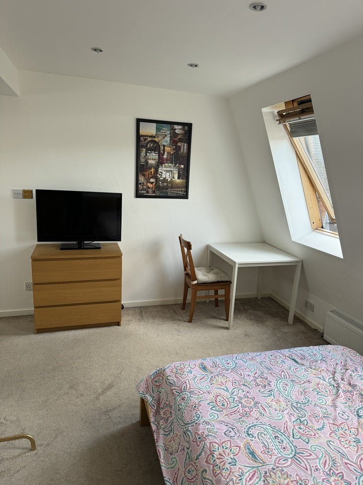 Room Oxford Gardens in Greater London