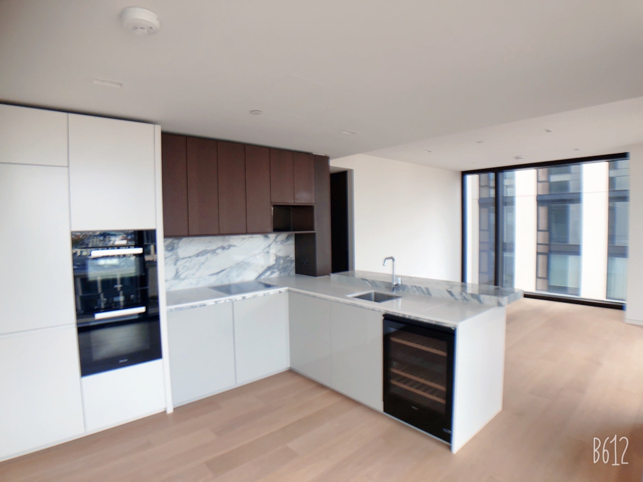 Flat Sutton Walk in Greater London