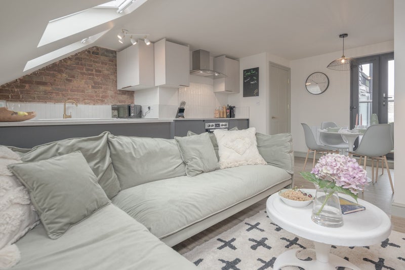 Room Marsala Road in Greater London