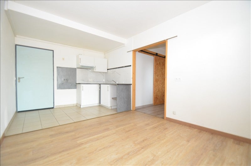 Flat Rue de La République in Moulin-Neuf