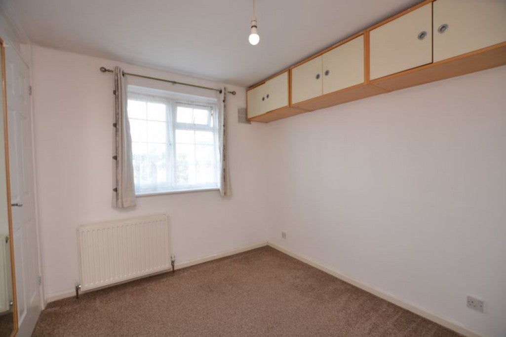 House Pearl Gardens in Slough