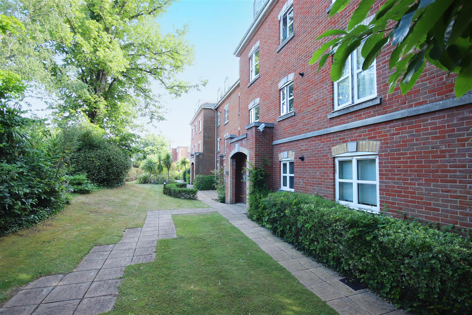 Flat Hillcroft Close in New Forest