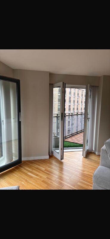 Room Watson Street in Glasgow