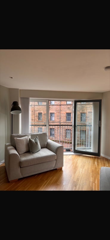 Room Watson Street in Glasgow