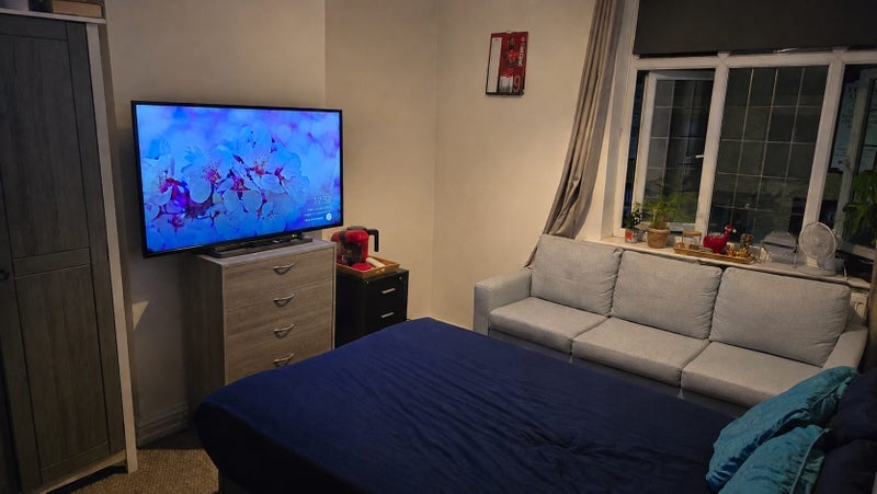 Room High Street in Greater London