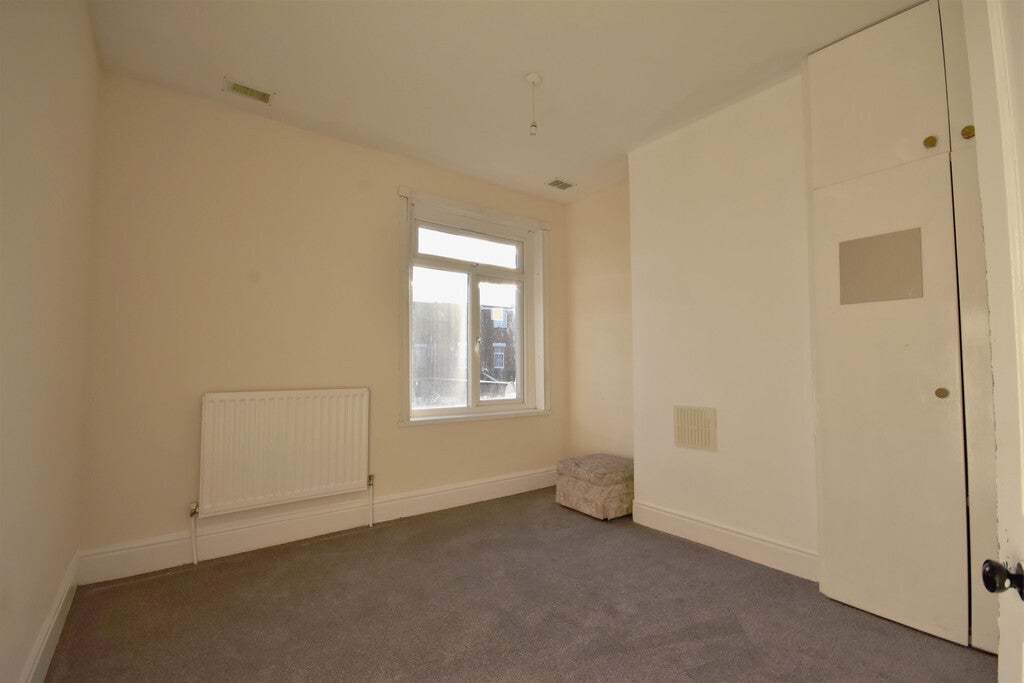 House Anglian Way in Coventry