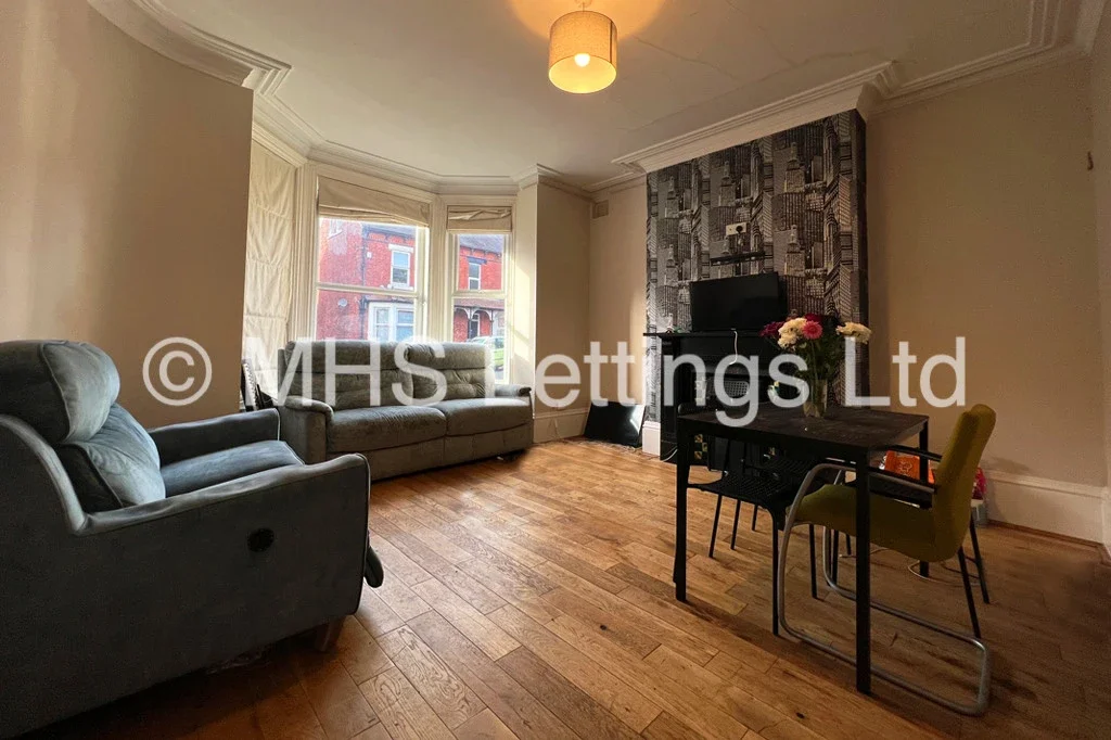 Flat Granby Place in Leeds