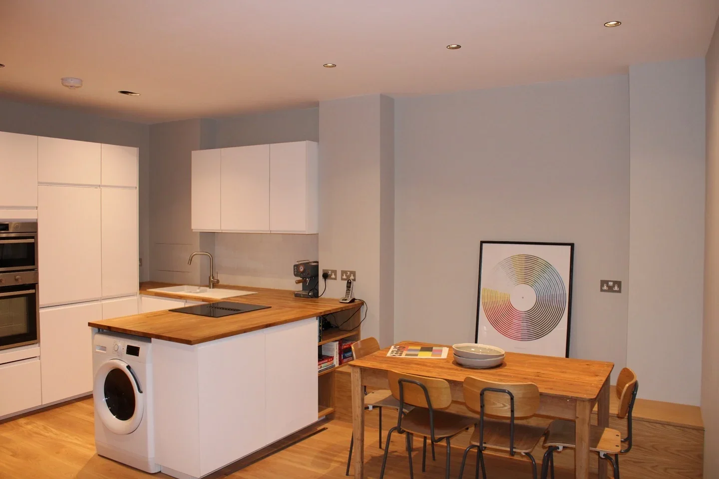 Flat Wheler Street in Greater London