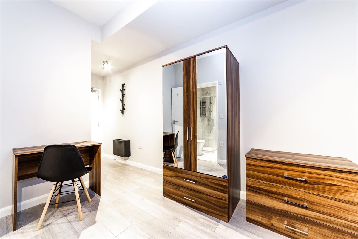 Room Eccleston Street in St Helens