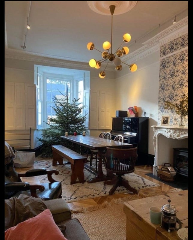 Room Forest Road in Greater London