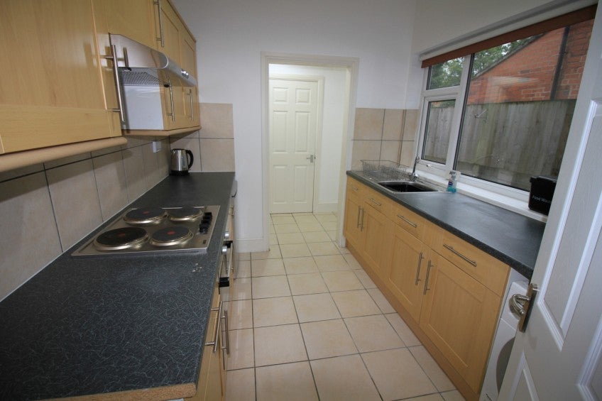 Room Stanley Road in Coventry