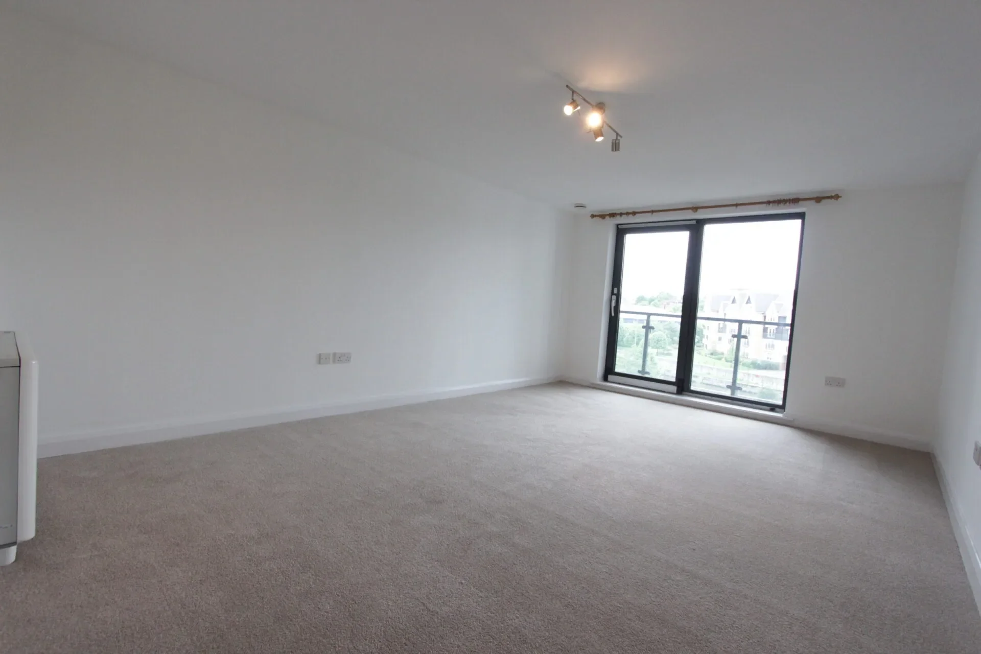 Flat Mckenzie Court in Maidstone