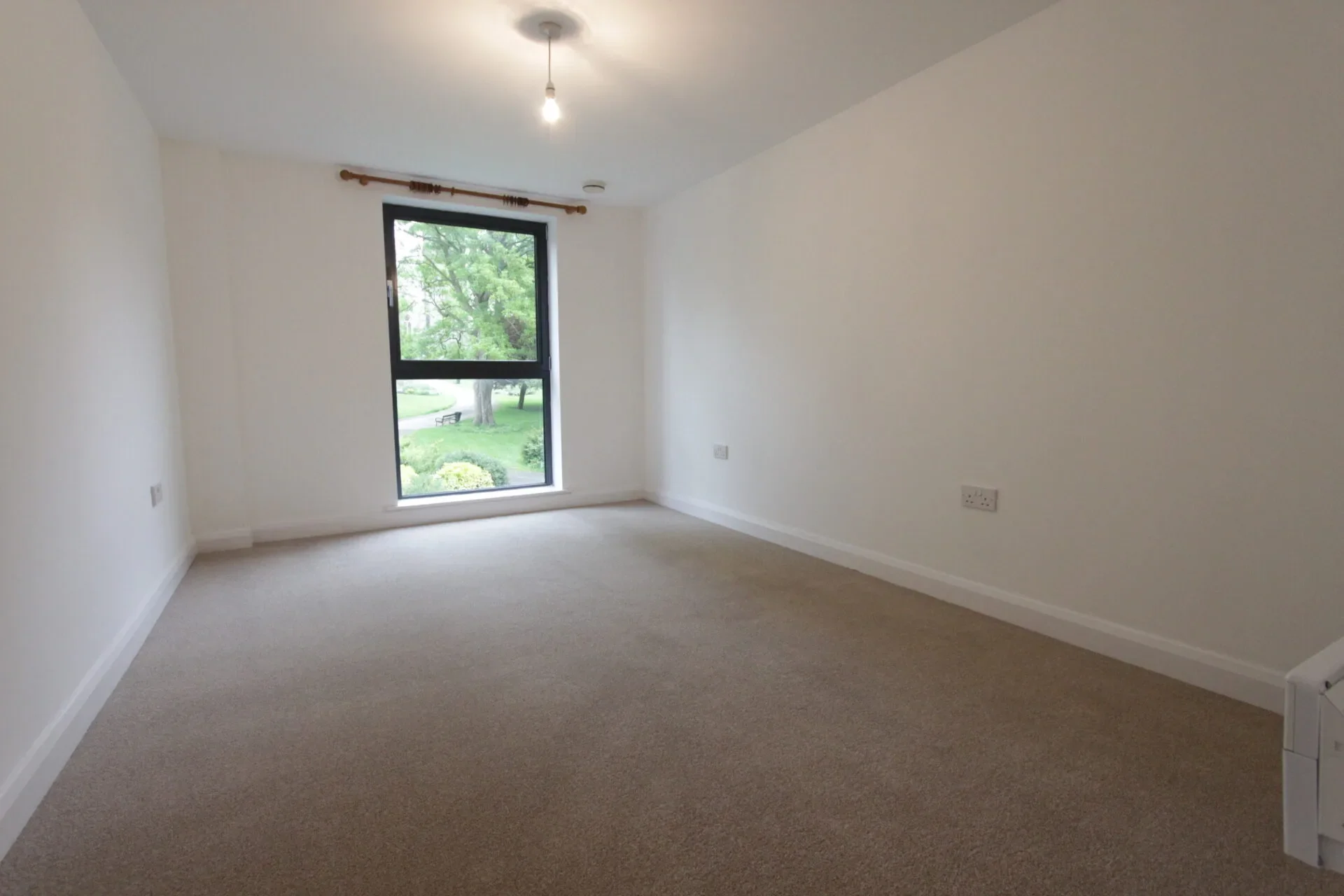 Flat Mckenzie Court in Maidstone