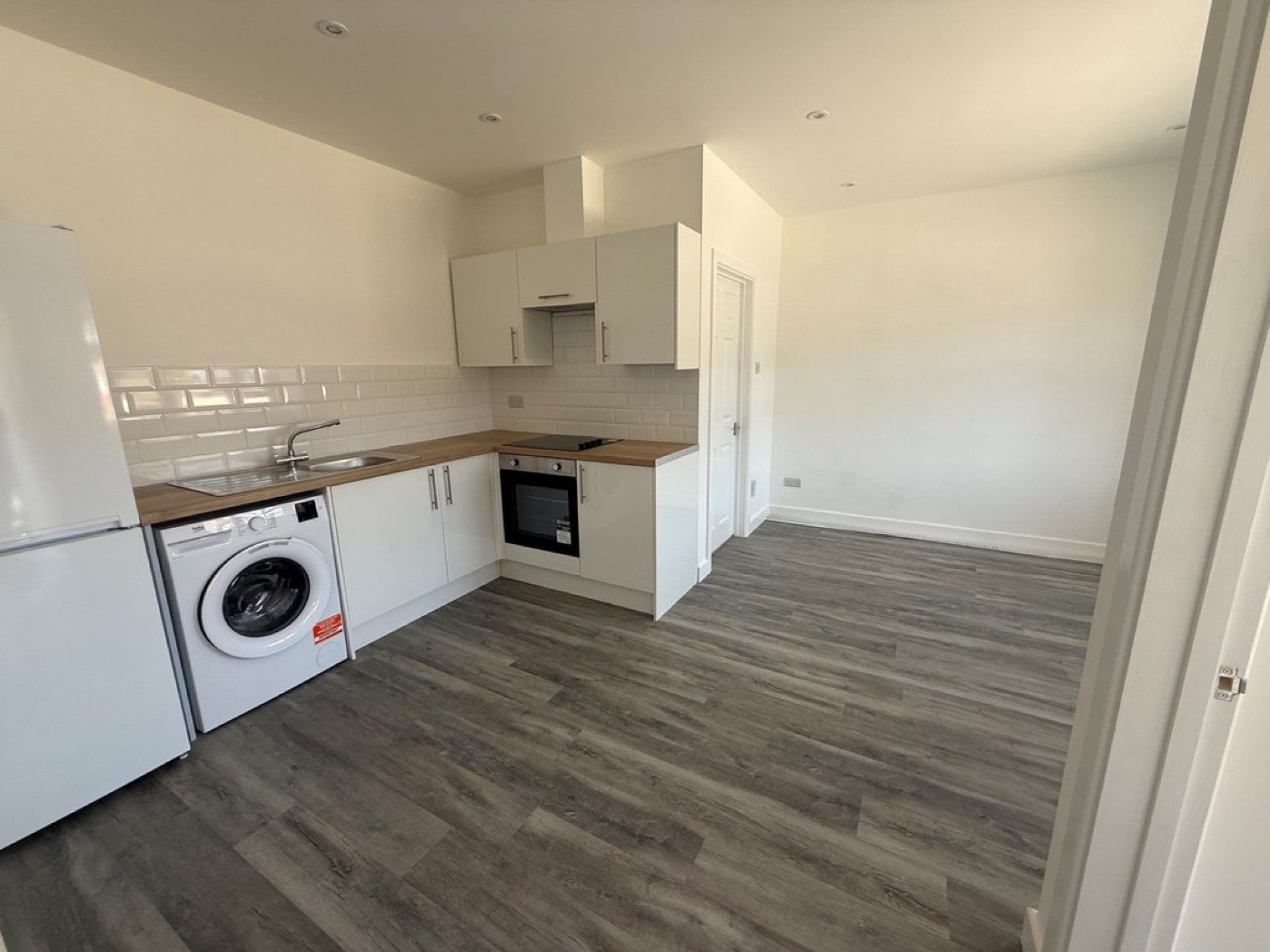 Flat Holmbush Way in Adur