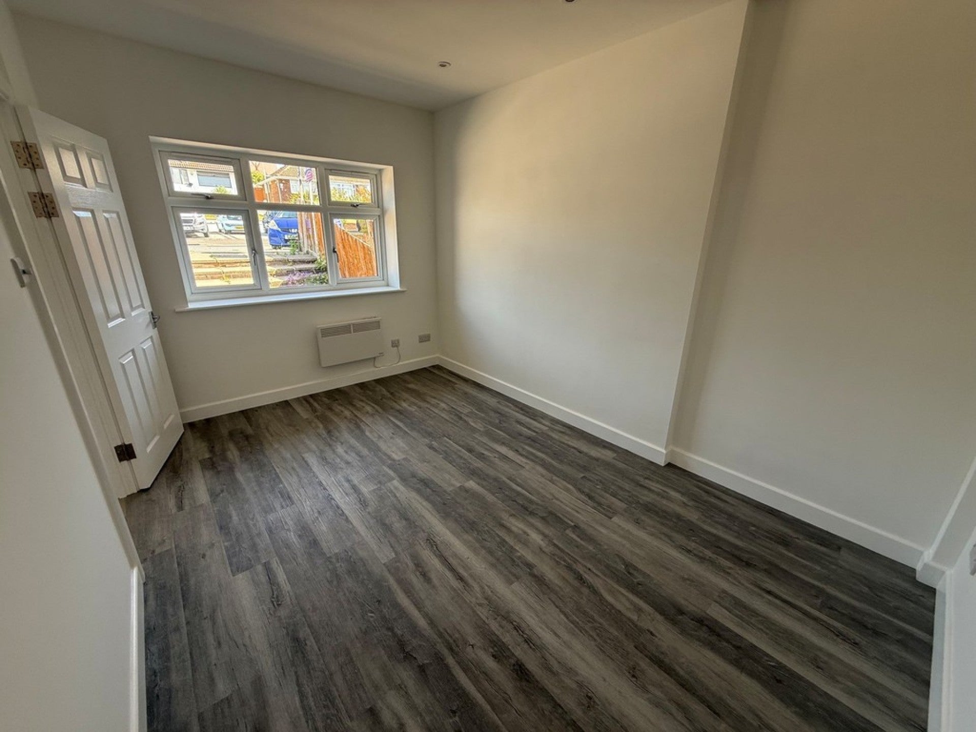 Flat Holmbush Way in Adur