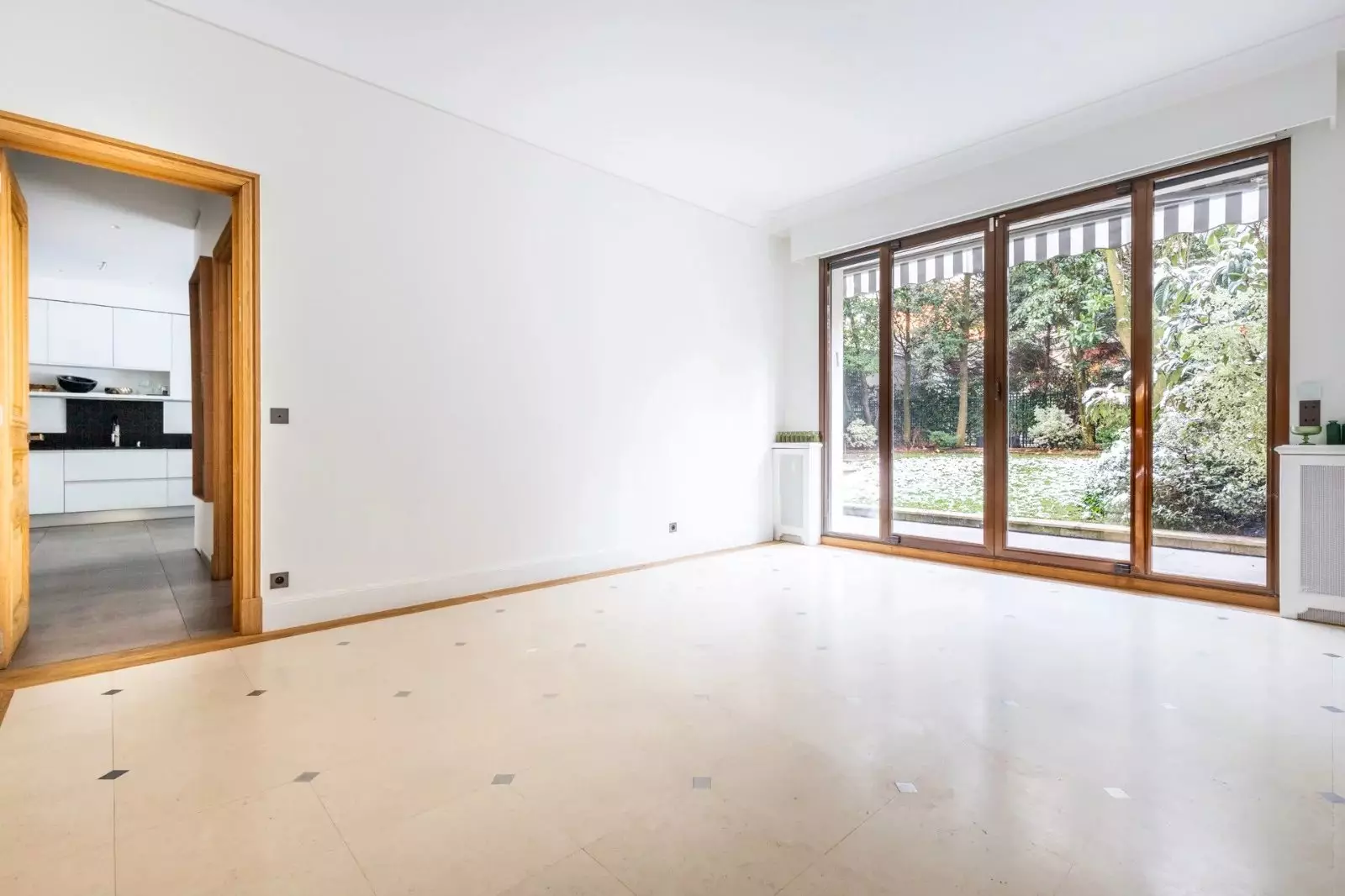 Flat Boulevard Maillot in Neuilly-sur-Seine