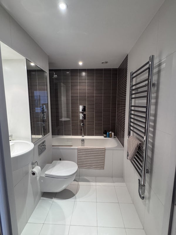 Room Amelia Street in Greater London