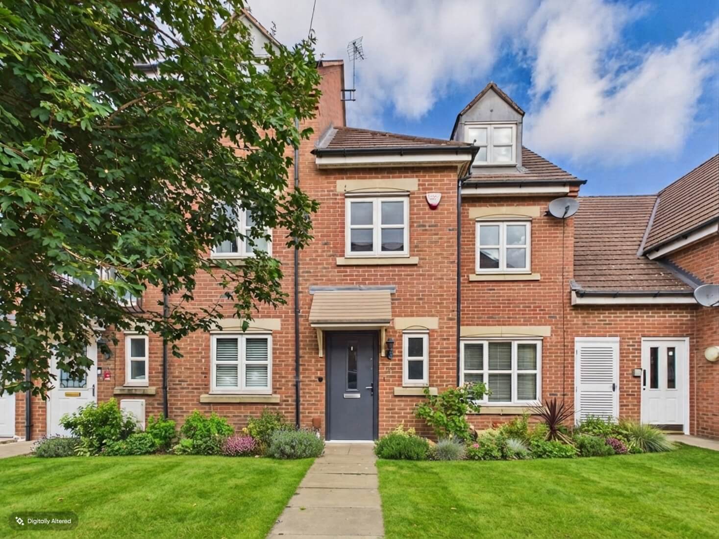 House Middlewood Close in Metropolitan Borough of Solihull