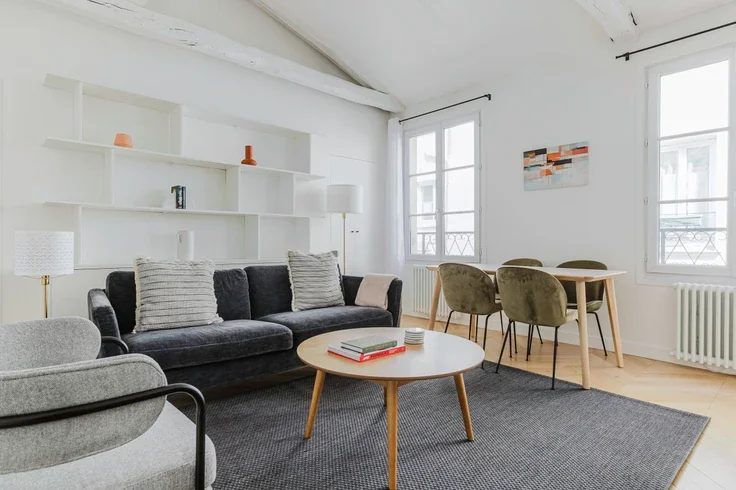 Flat Rue du Faubourg Saint-Denis in Paris