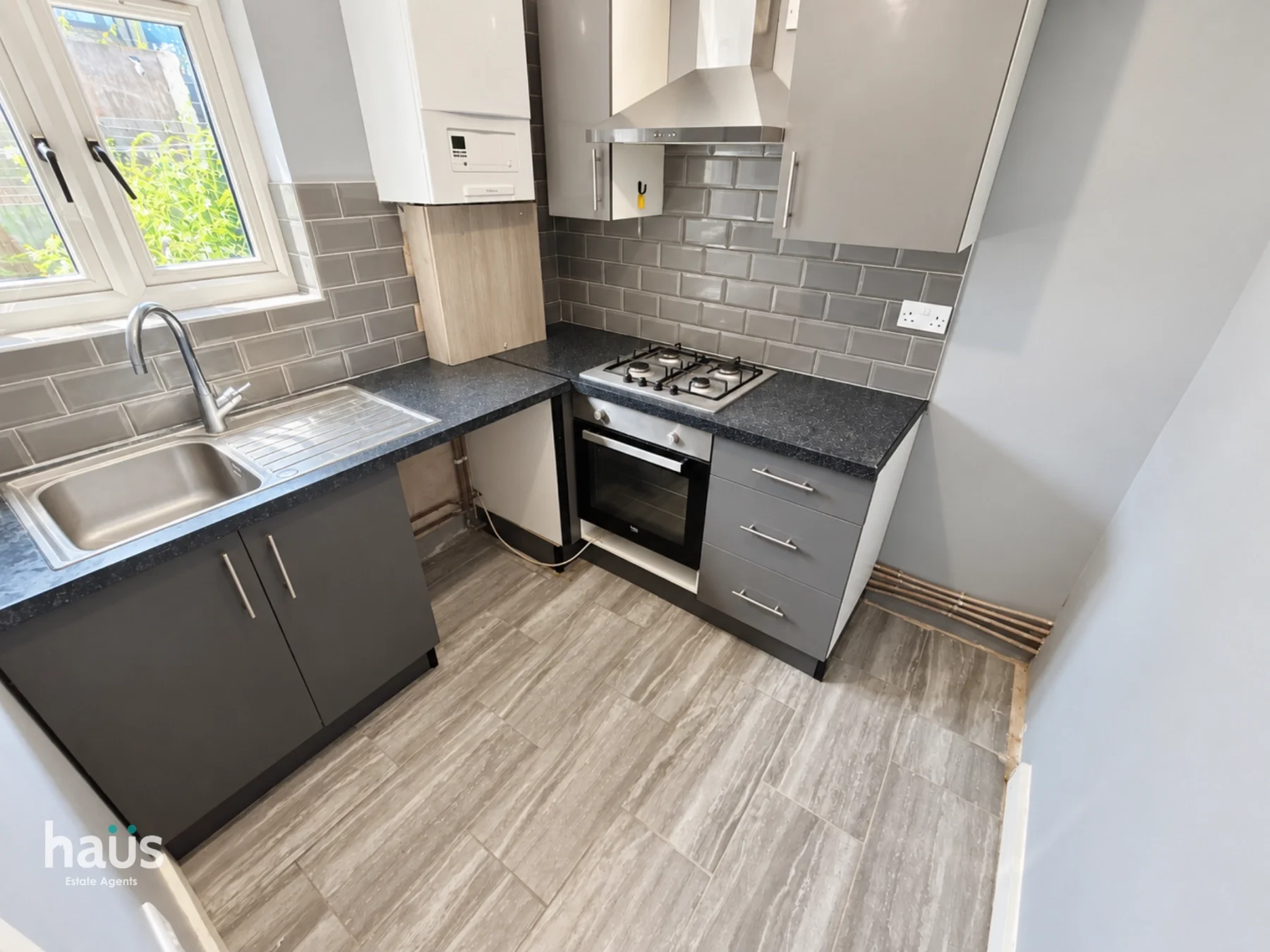 Flat Bellegrove Road in Greater London
