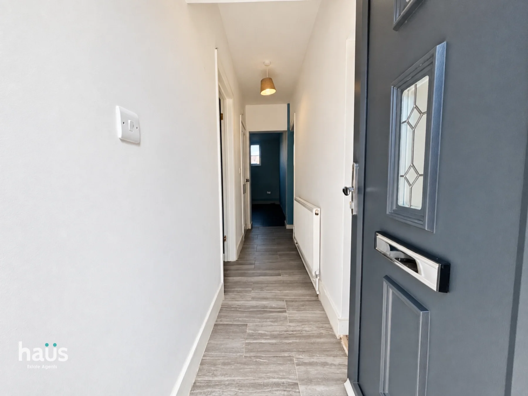Flat Bellegrove Road in Greater London