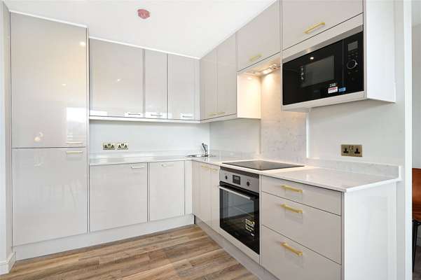 Flat Brompton Road in Greater London