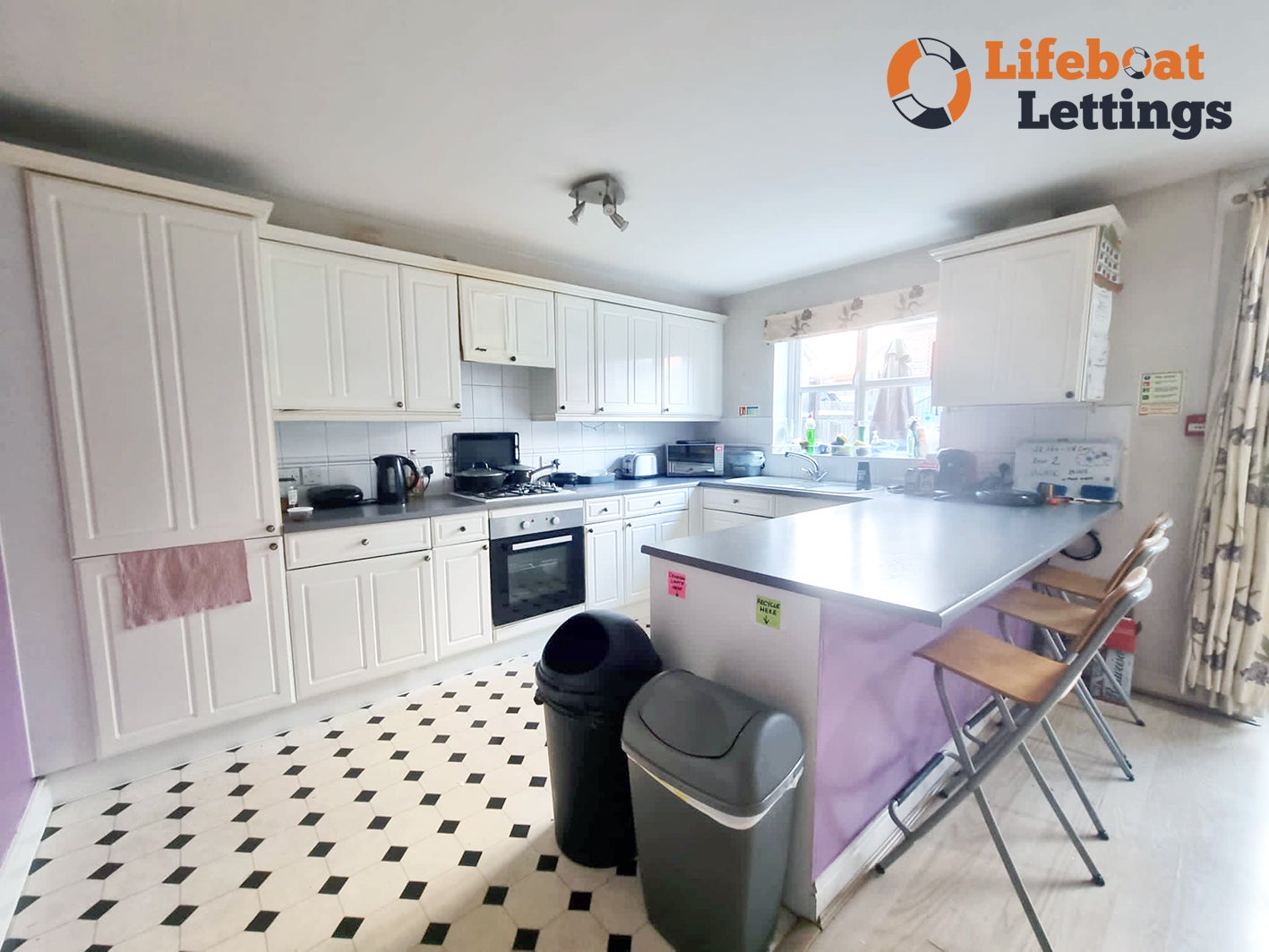 Room Riverbank Way in Ashford