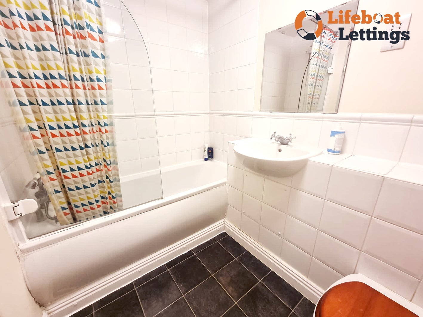 Room Riverbank Way in Ashford