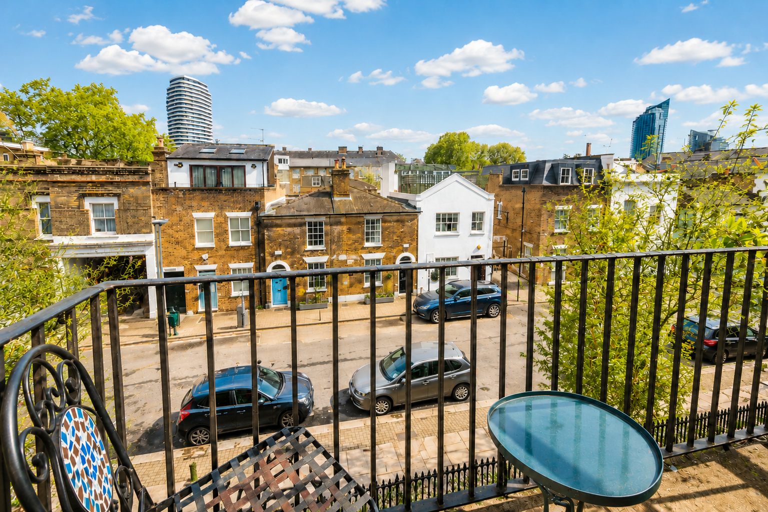 Flat Battersea High Street in Greater London