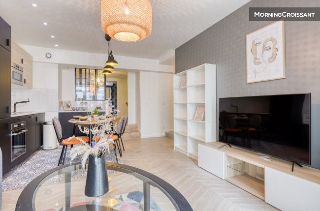Flat Avenue Junot in Paris