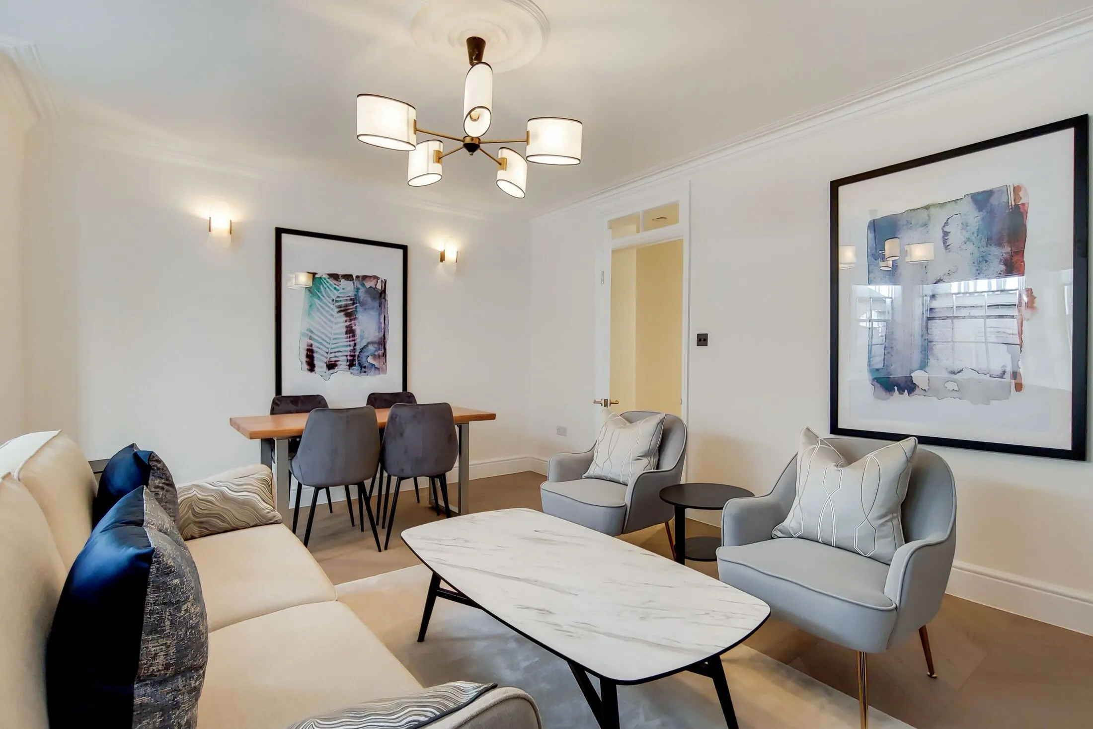 Flat Pater Street in Greater London