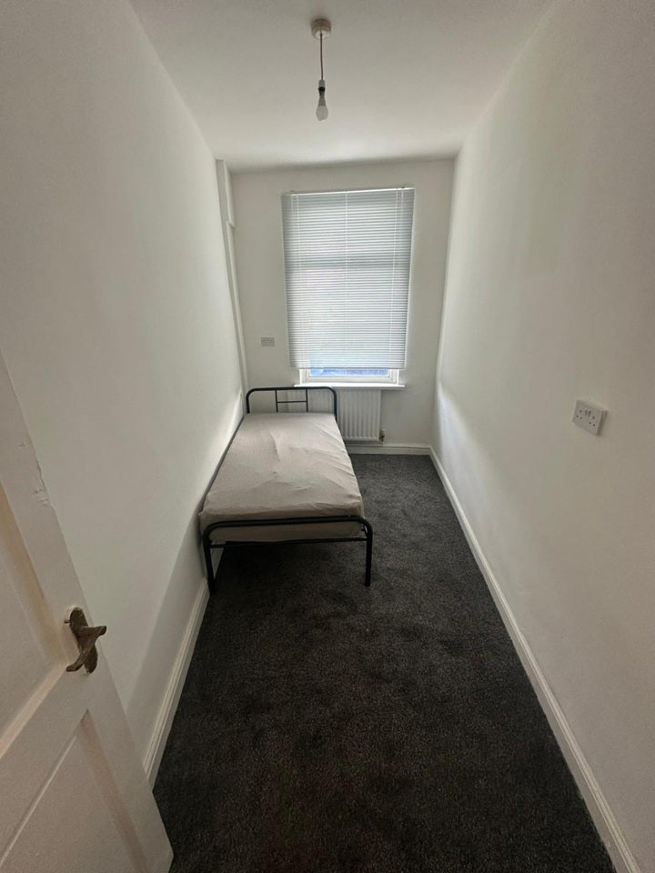 Room Elder Grove in Wakefield