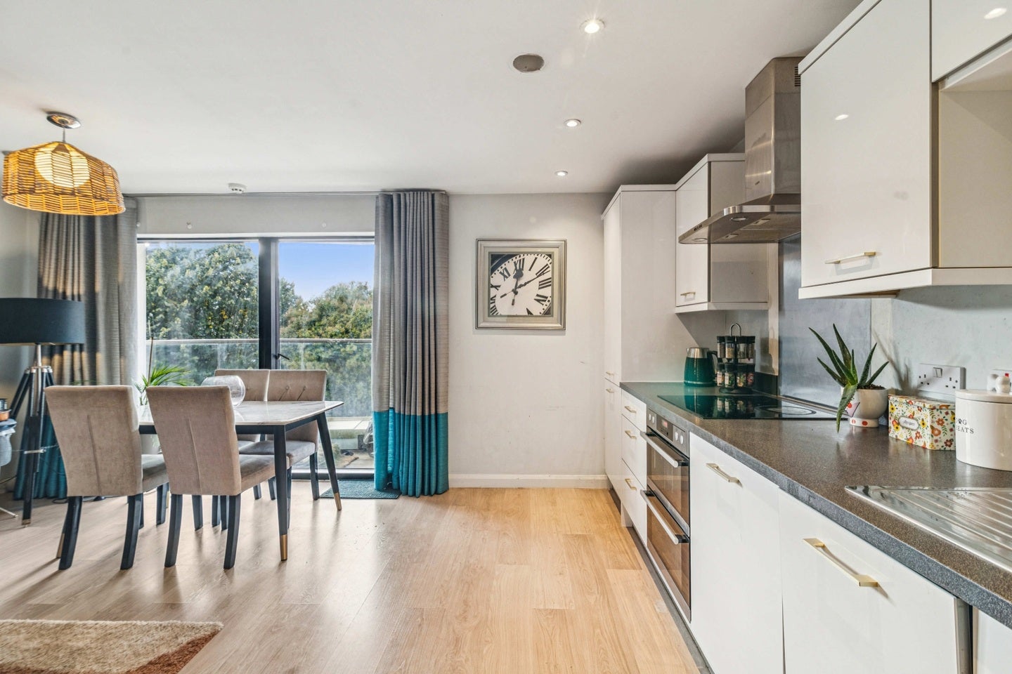 Flat Banister Road in Greater London