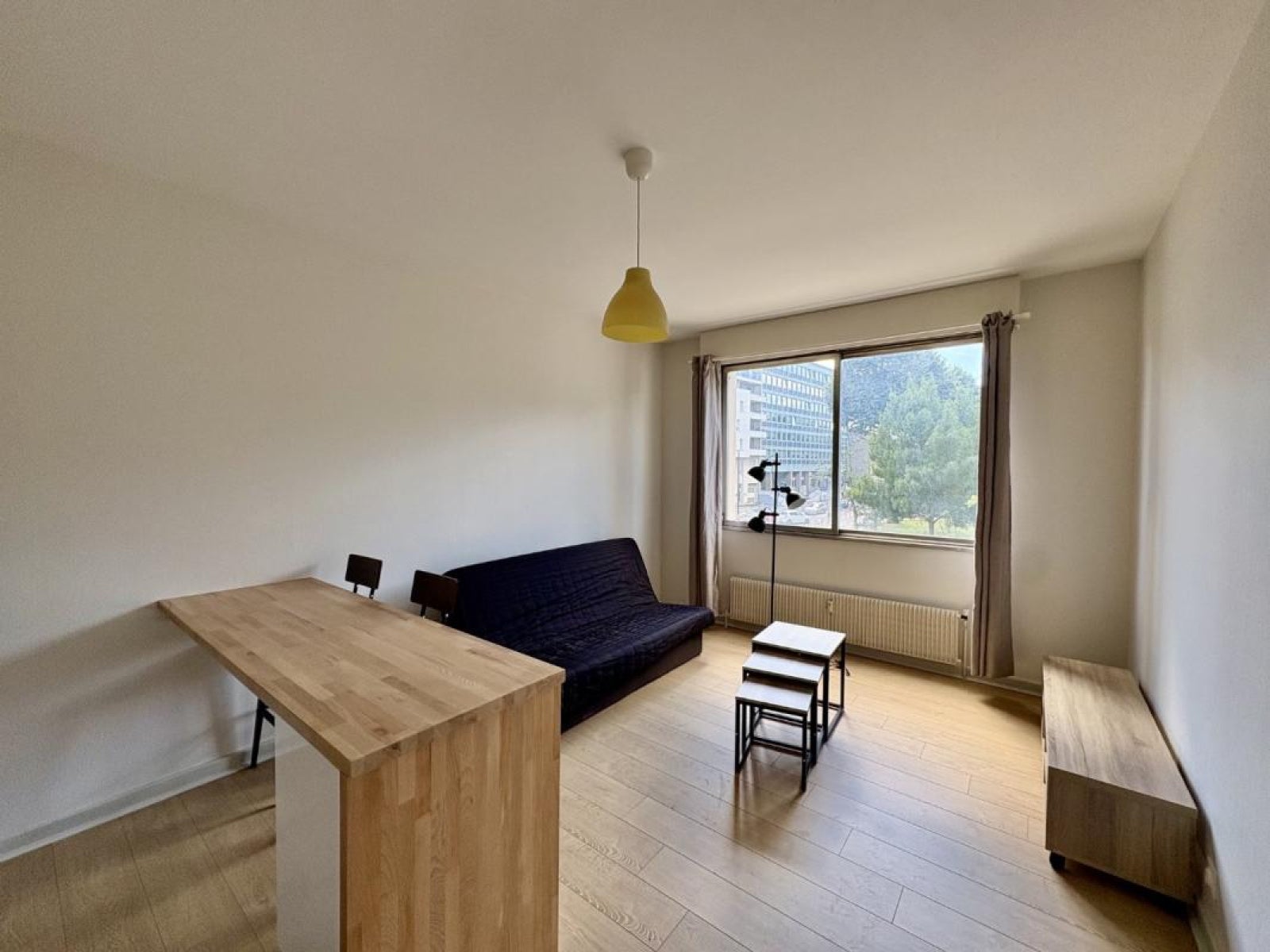 Room Cours de la République in Roanne
