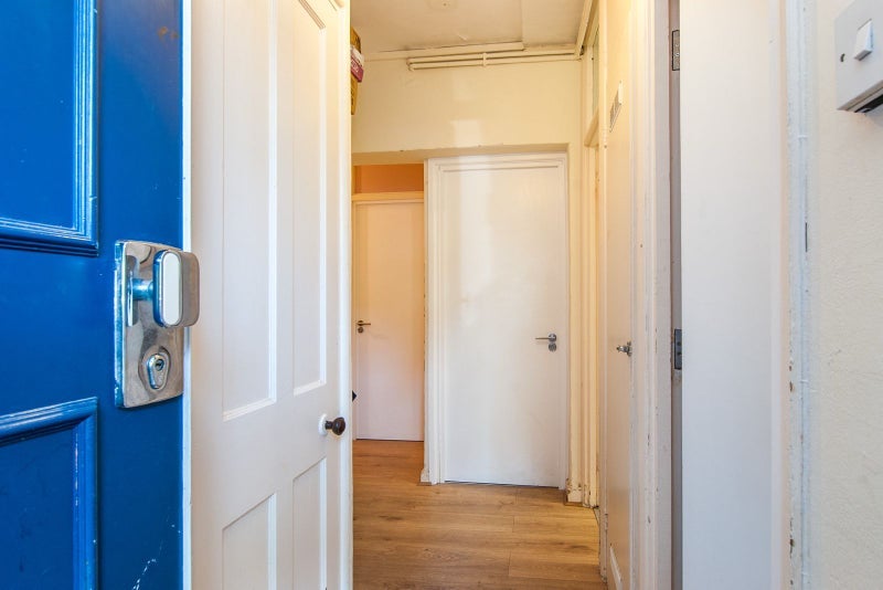 Flat Tabard Street in Greater London