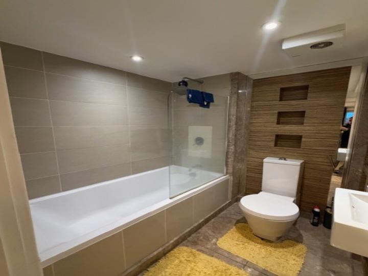 Flat Limeharbour in Greater London