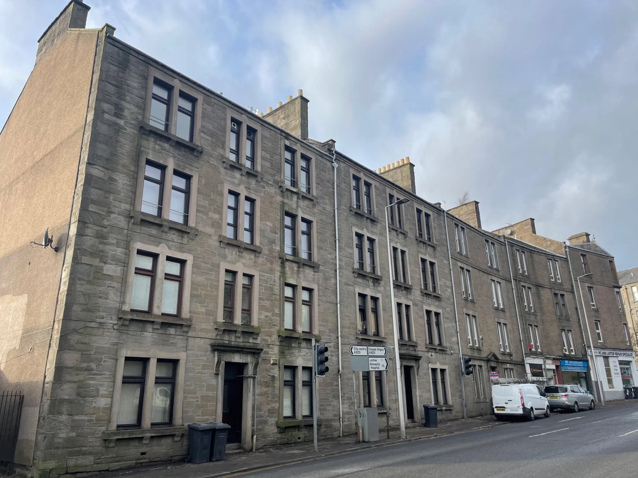 Flat Lochee Road in Dundee