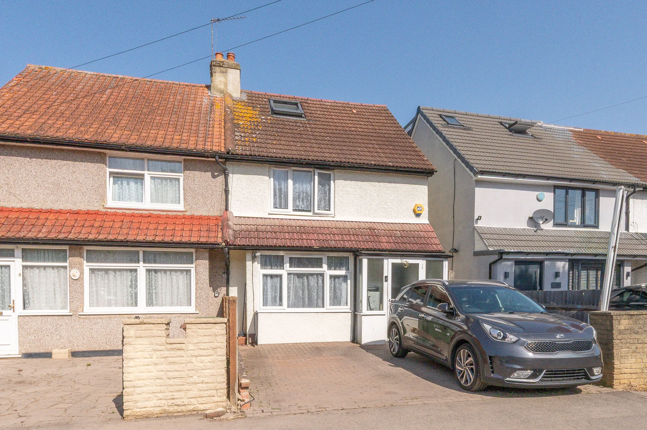 House Brinkley Road in Greater London