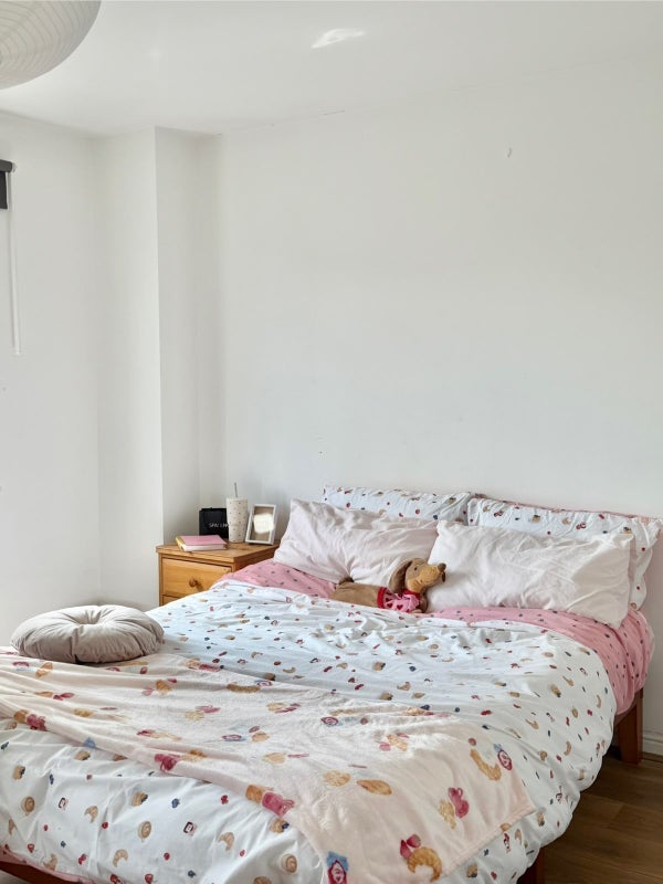 Room Island Row in Greater London