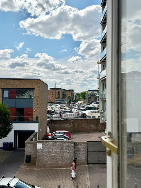 Room Island Row in Greater London