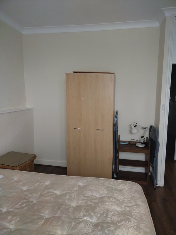 Room Friern Park in Greater London