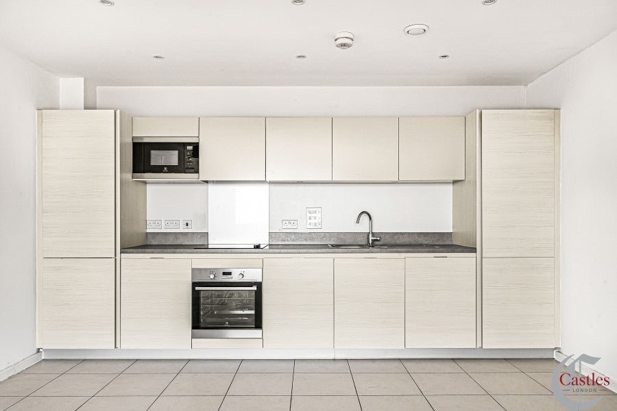 Flat Grove Street in Greater London