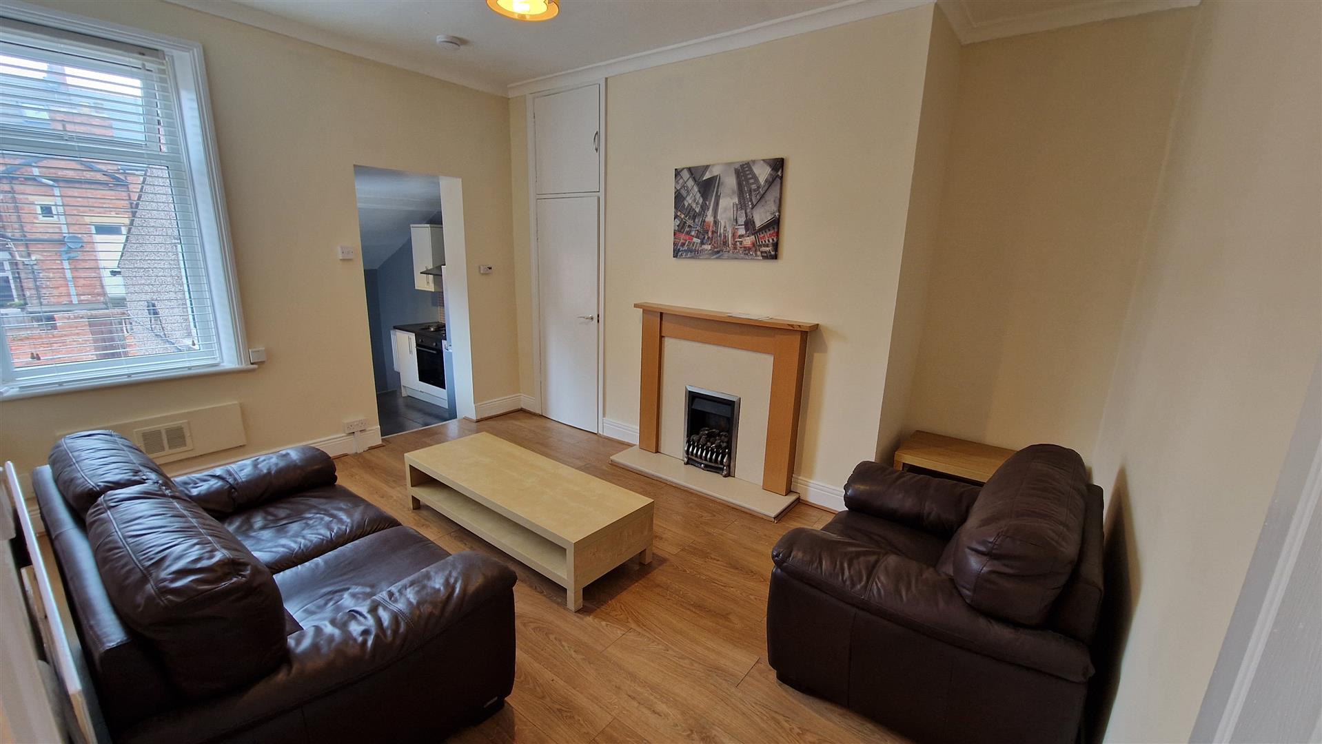 Flat Warton Terrace in Newcastle upon Tyne